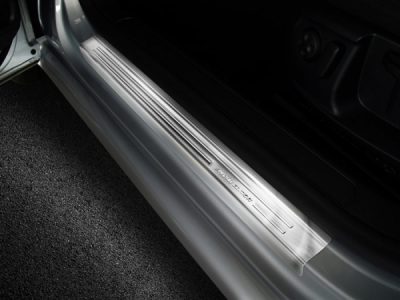 Kynnys suojat (4kpl) Sportline Honda Civic X hatchback 5-ov vm.2017- teräs  kiiltävä musta